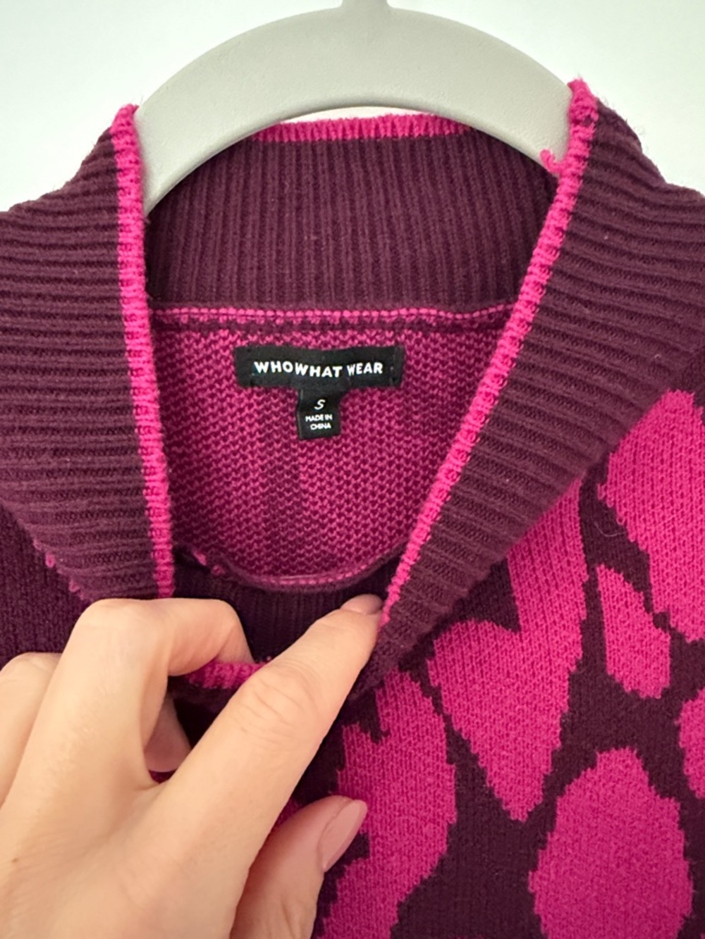 Who What Wear Fuchsia and Plum Patterned Turtleneck Sweater - Picture 2 of 4